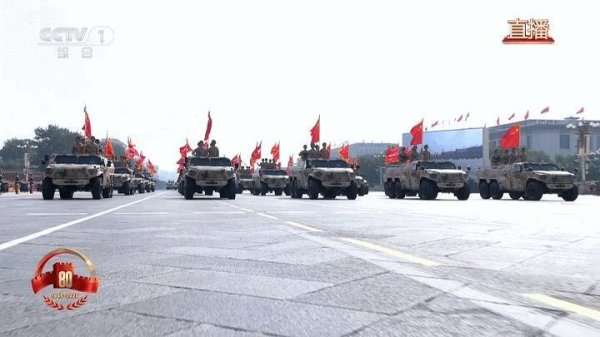 98策略 九三阅兵战旗车队 “湖北造”的东风来了！